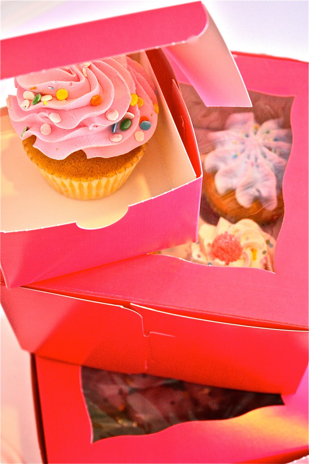 Pink Bakery Box